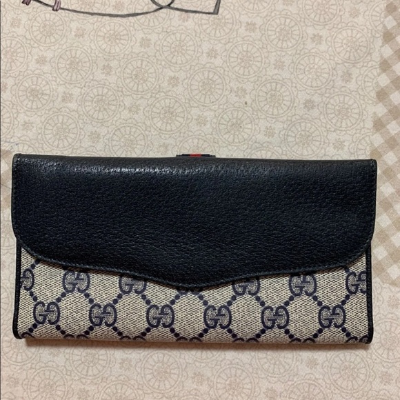 GUCCI VINTAGE BAG & WALLET IN PRISTINE CONDITION - Picture 9 of 15